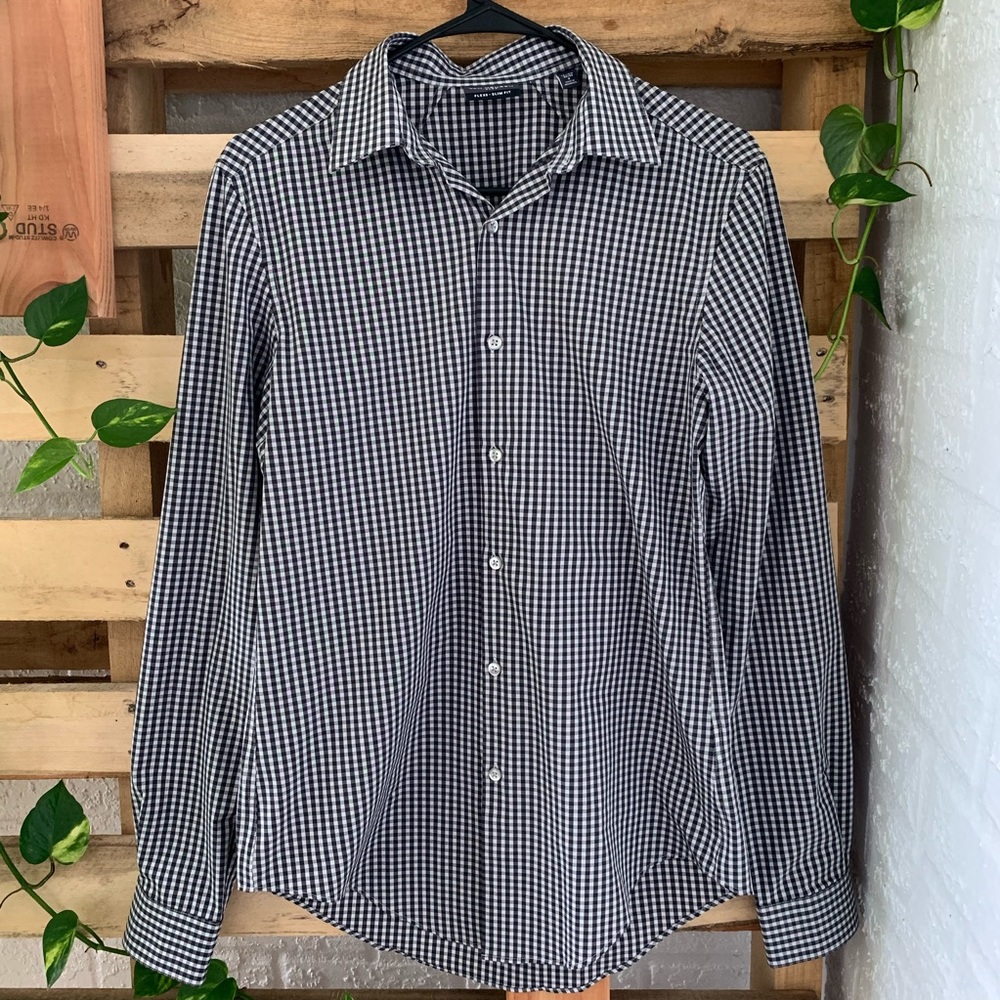 Van Heusen Slim Fit Checkered Men’s Button-Up